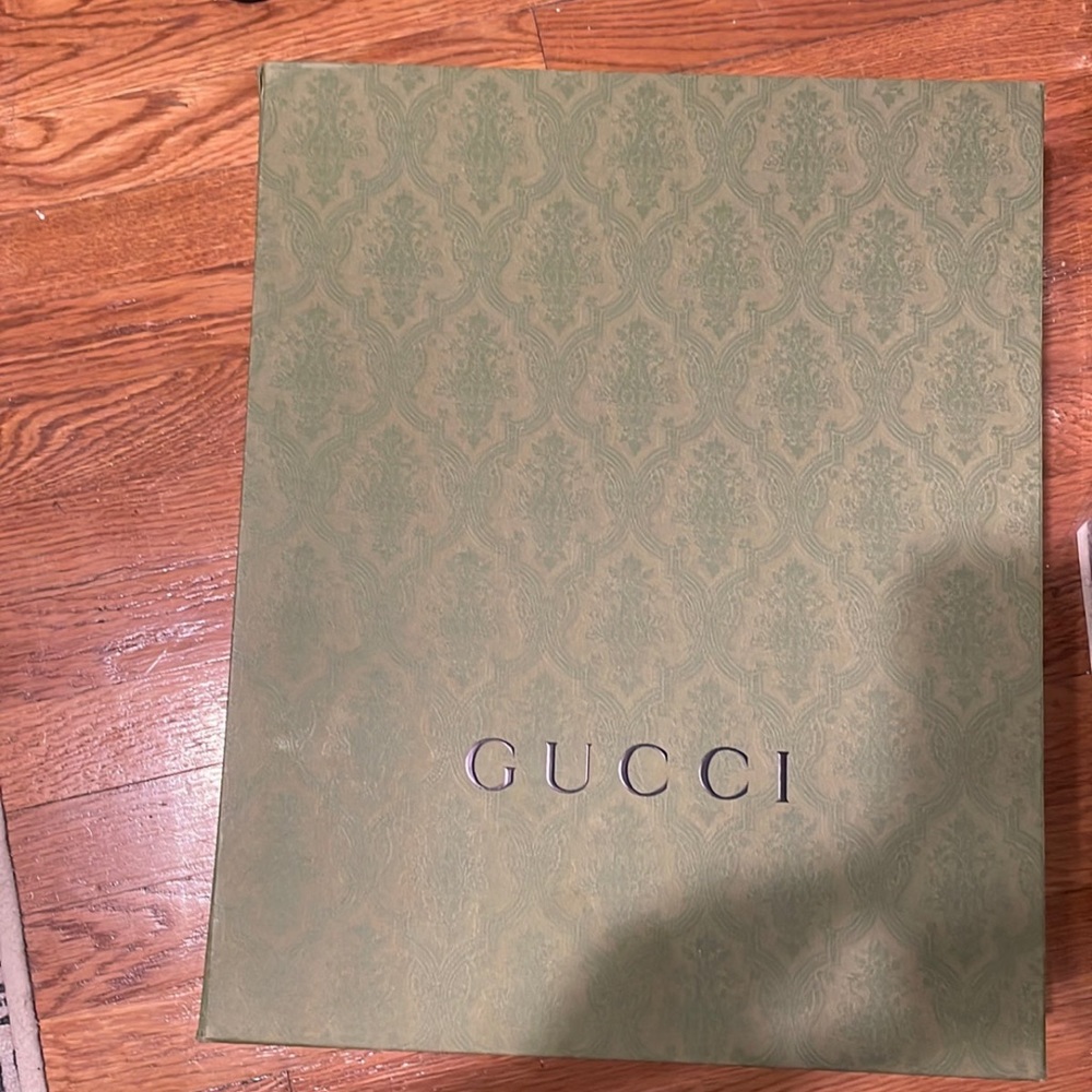Gucci - Picture 5 of 5